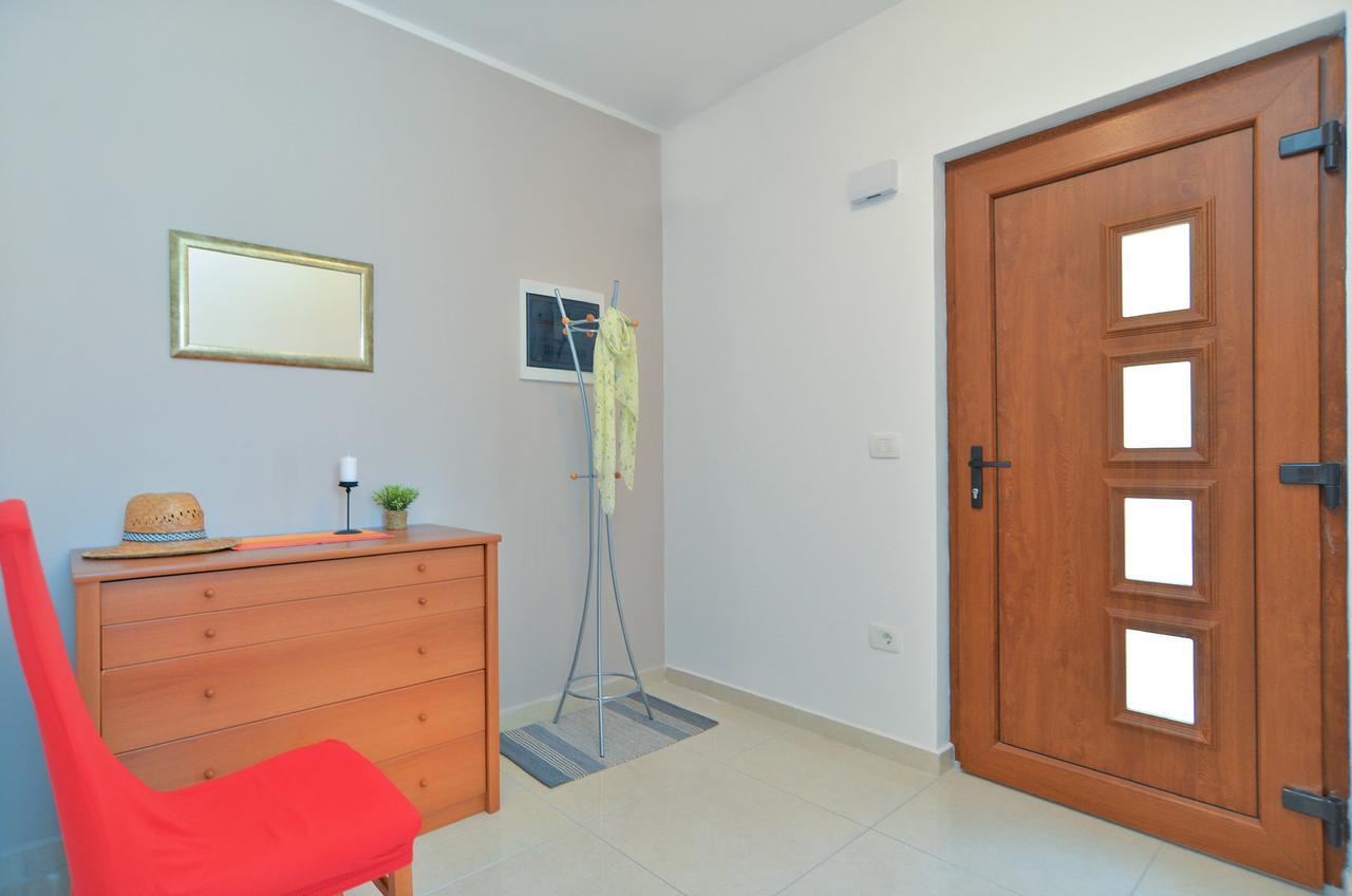 Olivera 1726 Apartman Pula