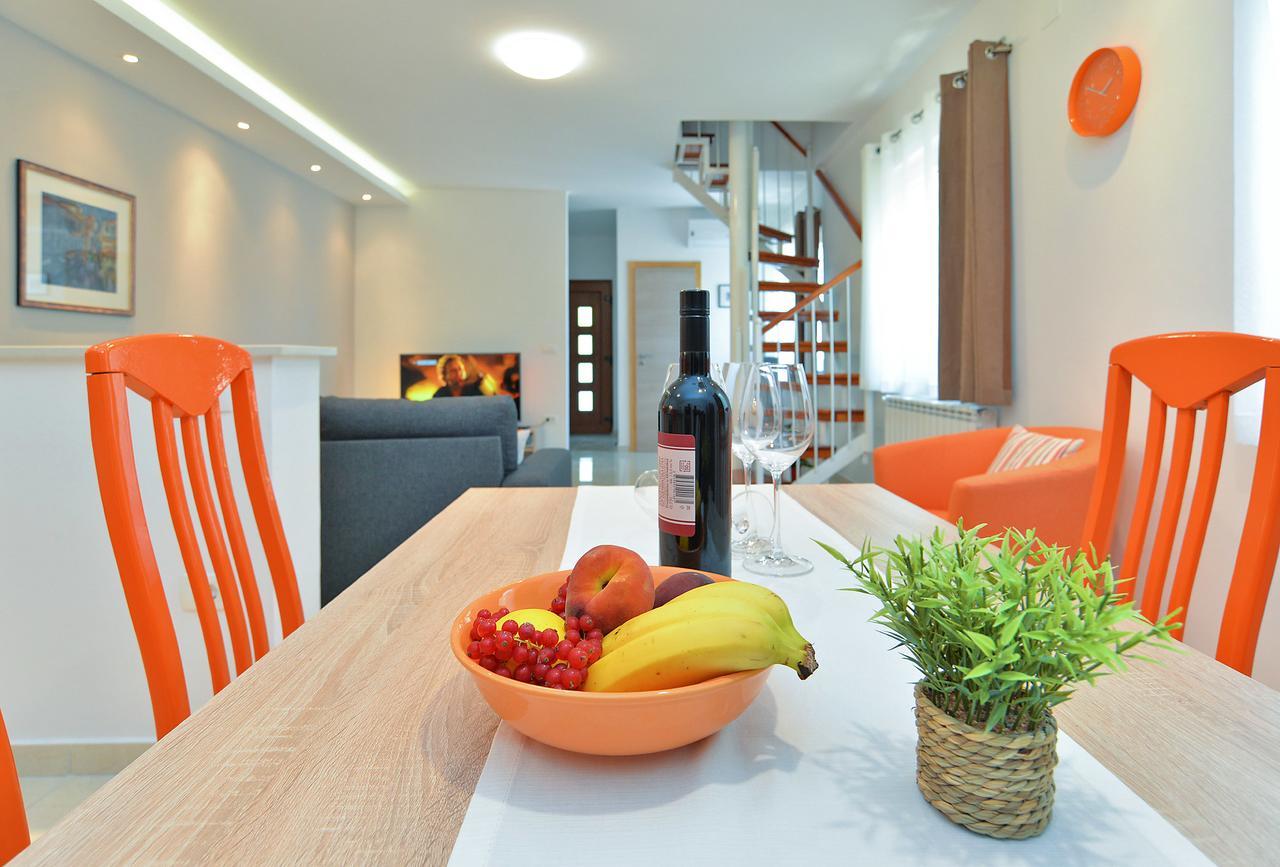 Olivera 1726 Apartman Pula