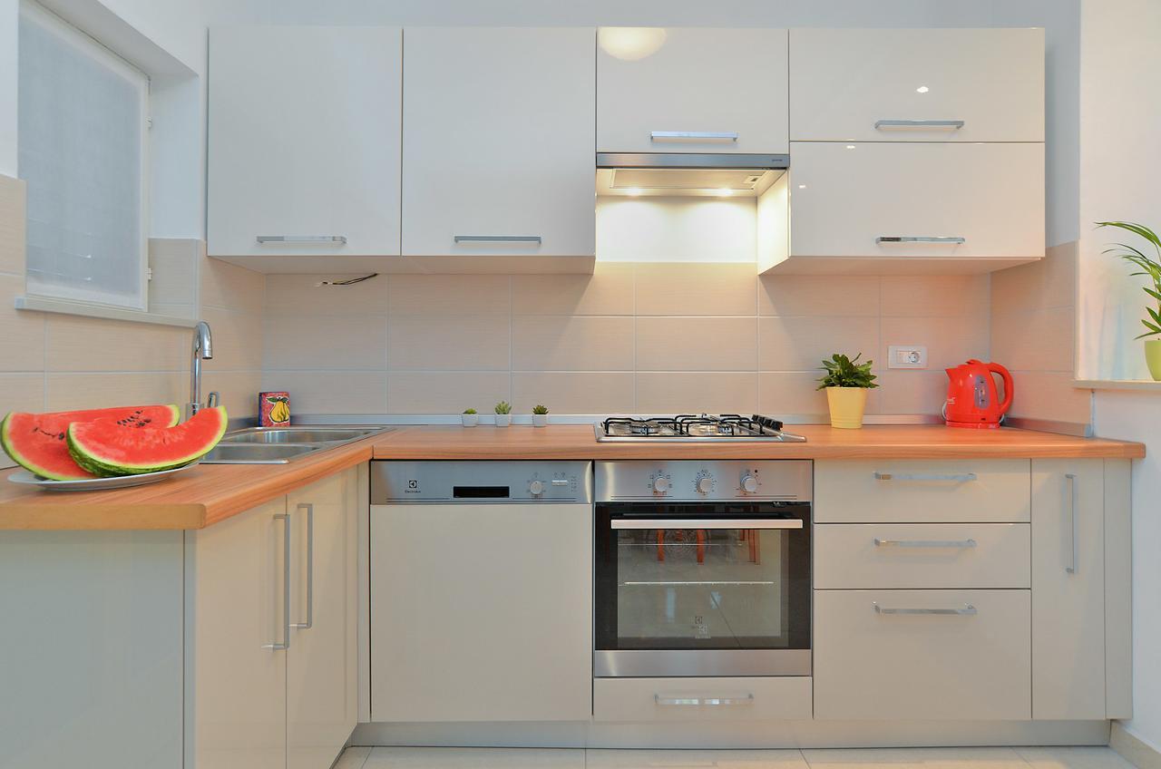 Olivera 1726 Apartman Pula